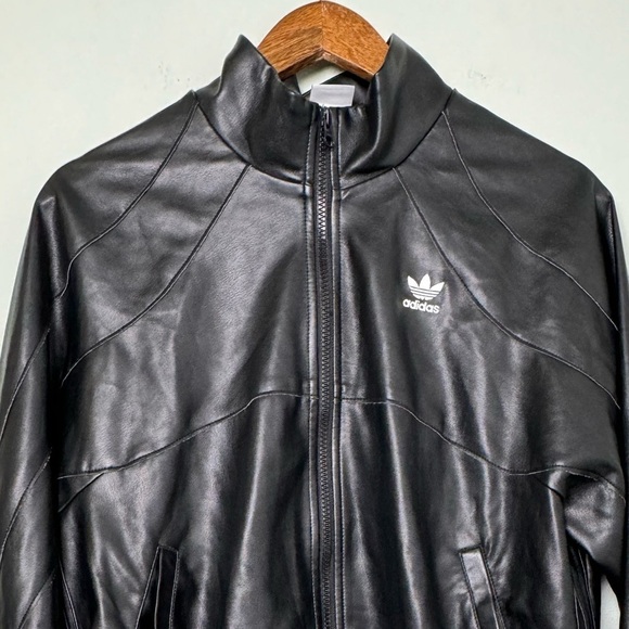 NWT Adidas Adicolor Trefoil Faux Leather Jacket Size‎ Small - Picture 7 of 13